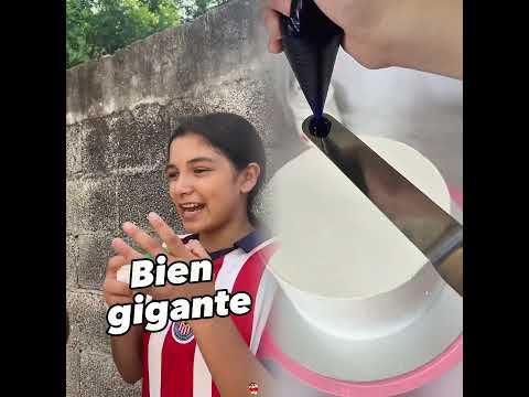 Cuando me regañan por comer en clase 🤣
