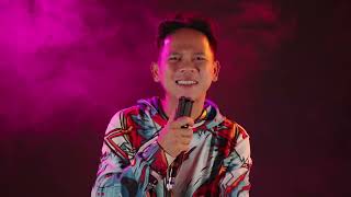 Live - ỦA ?