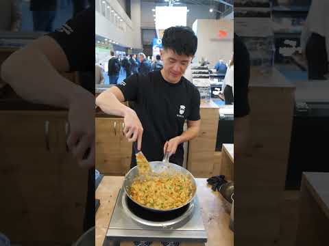 Cocinando arroz chino para cientos de personas!!