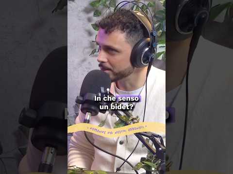 COSA SI NASCONDE DENTRO UNA BORSA DA PREPPER? abbonati al nostro canale per scoprirlo! #pianetab12