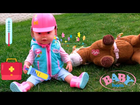 Mis BEBÉS 👶 BABY BORN juegan a SER VETERINARIAS 👶