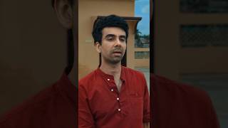 PAPA ne ki LADKI bann ke CHATTING, beta SHOCKED 😂 | Runaway Lugai #trending #comedy #ytshorts