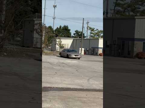 HOW TO DRIVE A SKATPACK #trending #automobile #funny #drift #s10 #chevy #burnout #lincoln #viral #w