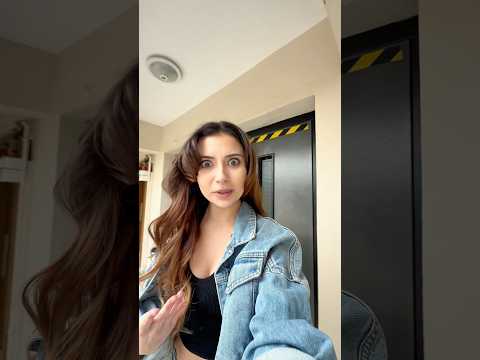 İzmir’de kaldığımız bina platform dizisi gibiydi🫢 gece daha korkunç... Siz de benzettiniz mi?