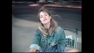 Emma Smetana - NIGHT RACES (Official video)