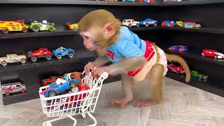Chu Chu is playing game