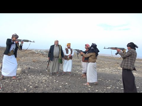 شاهد إبن الشيخ يأخذ أموال اليتامى والمساكين || شاهد ردة فعل شيخ القبيله 😰