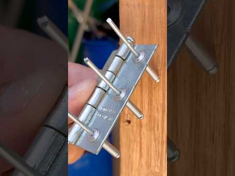 Carpinteiro revoluciona! Como colocar dobradiça #carpinteiro #tools #construction #diy #tips
