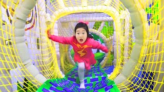 Boram bermain di taman bermain dalam ruangan bersama ibunya!
