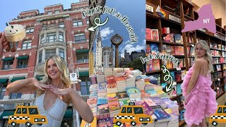 Come with me to the biggest Barnes & Noble in the world!