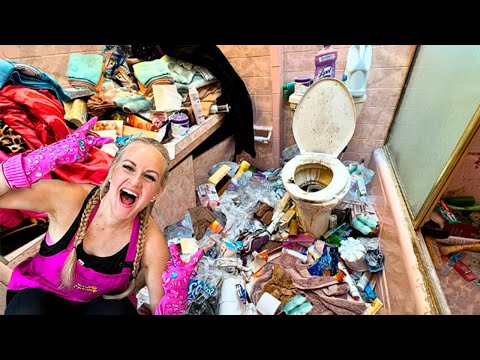 Majestic House Lost in the Mess 🏚️💀- FREE Bathroom Comeback!