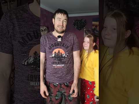 Варя празднует новый год одна