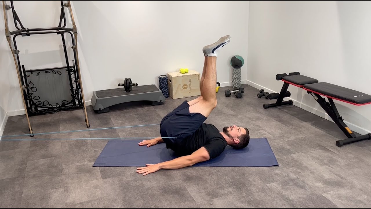 Reverse Crunch mit Widerstandsband