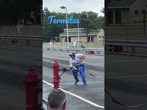 🔥Watch as firemen hold on to the back of their C truck as the driver hammers the gas!!!🔥#extreme
