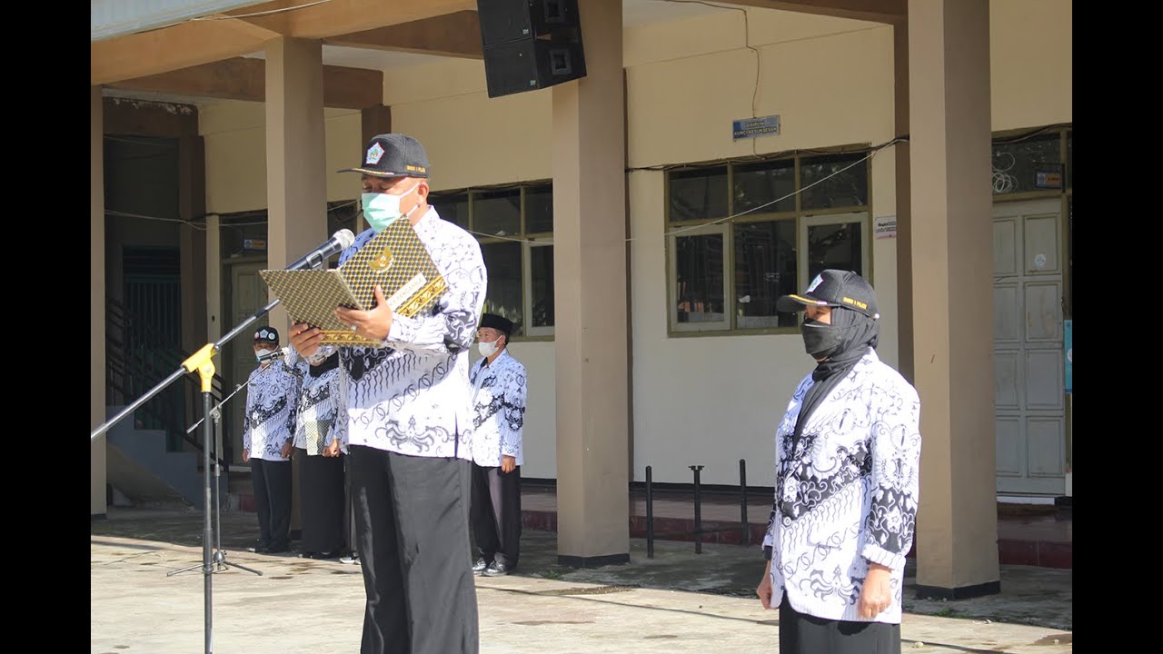 Memperingati Hari Guru Nasional 2021 .SMKN1 PUJON