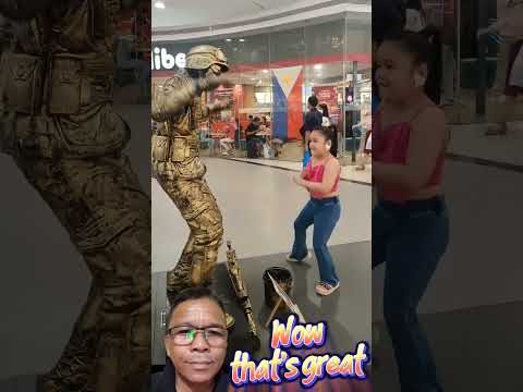 Wow nice move little girl on shake it to the max