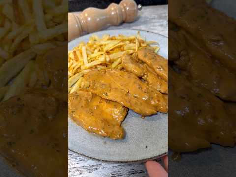 ¡Tienes que probar este pollo en salsa! Mi versión del clásico “marry me chicken”… #recetas #shorts