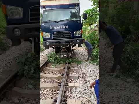 Xe tải đường sắt