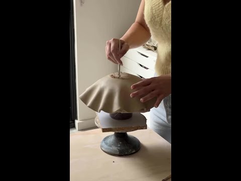 How to make a ruffle bowl ❤️ ••• Follow @xirix.studio for more!