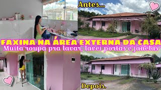 ESTAVA MUITO FEIO|| TIRAMOS TUDO e FAXINAMOS A FRENTE DE CASA+ LAVEI PORTA E AS JANELAS e mais…💕🧹🪣