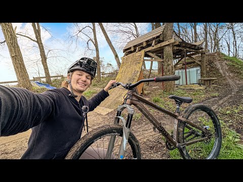 Je découvre un TERRAIN de VTT Dirt INCROYABLE !