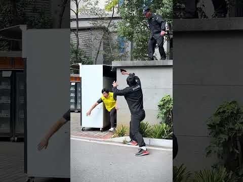 The Delivery Man Is Really Working Hard To Deliver Food #still #funny #skate #parkour