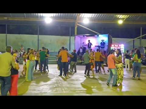 Vamos dança #passossertanejos #roça #vidanaroça #agro #minasgerais #vidareal  #mulherbonita #mudança