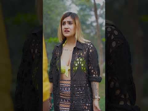 Ladki ke top me daala sone ka sikka