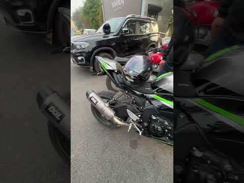160 1st gear me🫣 #atulsaxena #atulsaxena__ #zx10r #superbike