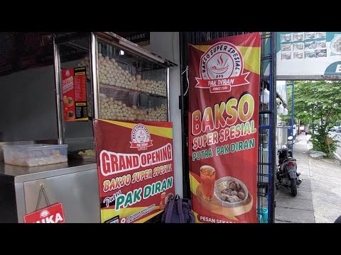 BAKSO LEGENDARIS PAK DIRAN ADA CABANGNYA - INDONESIAN STREET FOOD