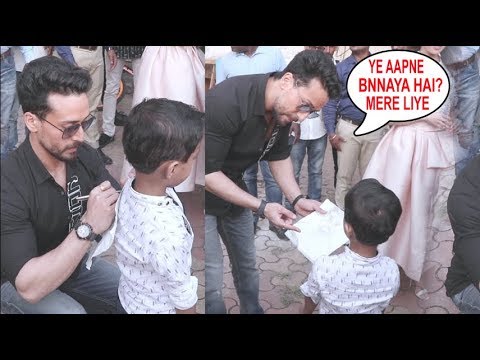 Tiger Shroff CUTE Fan Moment With Little Kid At Baaghi 3 Promotion On Set Of The Kapil Sharma Show