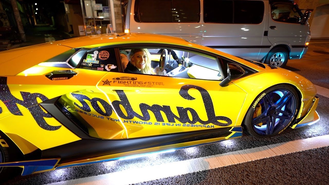 Lamborghini Covered in Swarovski Crystals in Tokyo