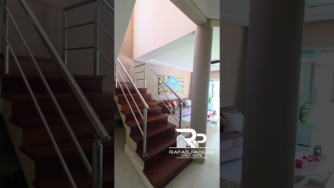 Tur pela casa. 