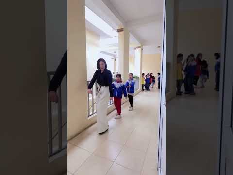 bắt trend đi bộ heeseung cùng 2 nhỏ 3B #dance