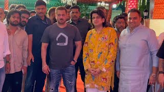 Salman Khan Spotted At Rrahul Narain Kanal Home For Ganapati Darshan