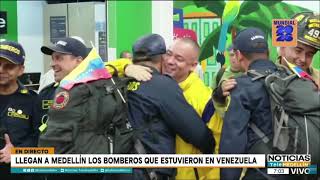 En medio de aplausos, regresan a Medellín los bomberos que atendieron emergencia en Venezuela
