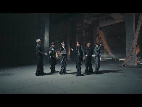 WayV ๅจ็ฅV 'On My Youth (English Ver.)' Performance Video