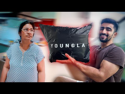 😂Mom's Reaction on UNBOXING !!