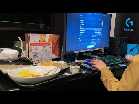 6hrs in an Internet Cafe in Tokyo