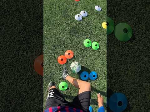CRAZY WINGER footwork🔥to improve dribbling #soccer #footballskills #football #footwork #technique