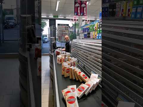Domino Day 😅 #fürth #humour #comedy #funny #einzelhandel #sketch #lidl #work