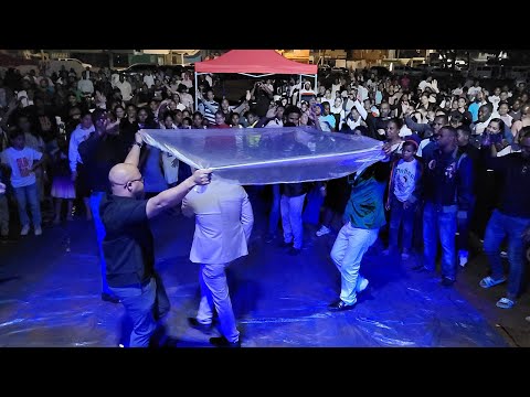 SE  METEN DEBAJO DE NUVE ESPIRITUAL CAEN COMO MUERTOS SE ARMA TERREMOTO ESPIRITUAL