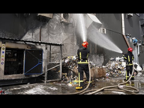 У Хмельницькому вогнеборці запобігли пожежі торгово-розважального центру
