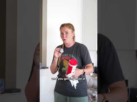 Dog Pee in the pen.mp4