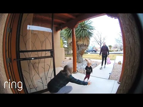 Get Out of This Girl’s Way, She’s Here to See Papa! | RingTV