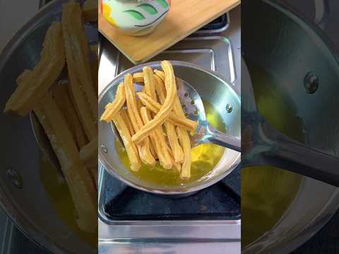 क्या आपने कभी बेसन और गुड़ से ये recipe बनाई हैं?? #trending #shorts