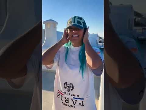 Y karol G habla ingles?? puesss 🤣😅🤣 #bichota #karolg #hazloviral #bichotakarolg #karolgfans