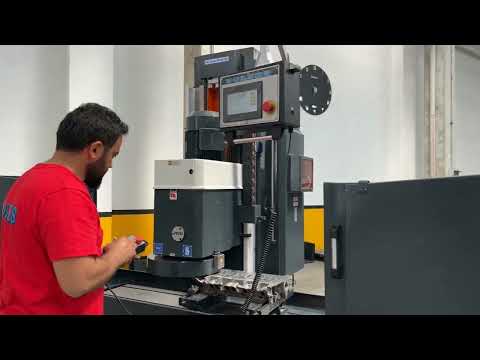 YT 1800-Servo Control /  Milling and Grinding Engine Block‘s Flat Surfaces