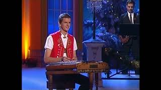 Nicolas Senn - Weihnacht medley (Weihnachtsfest der uberraschungen 2007)