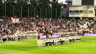 LA VIDA PIRATA cantada por TREJO desde el fondo de VALLECAS